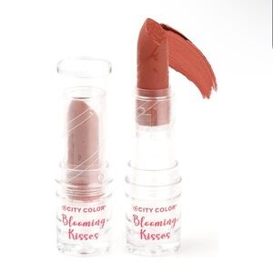 BUTTERCUP | City Color Blooming Kisses Lipstick